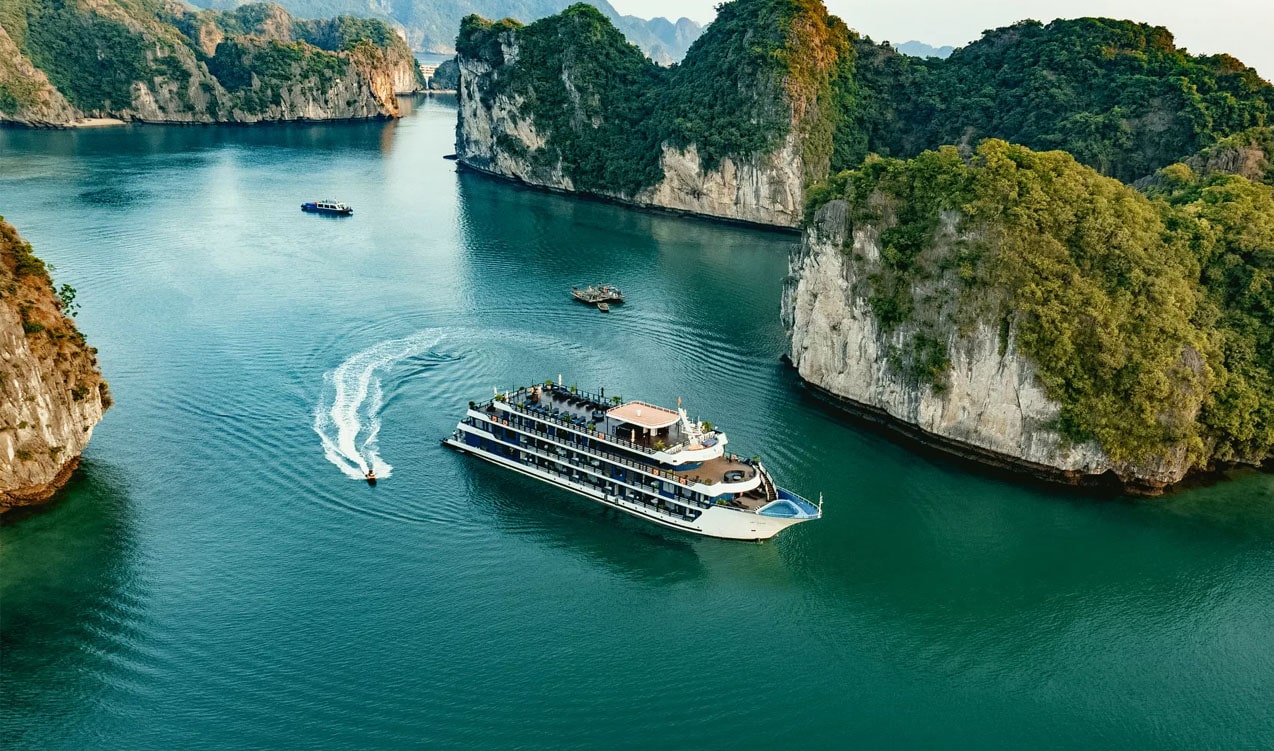 Vietnam - Halong.jpg